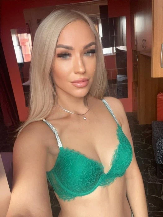 Zara, Escort, Dubai