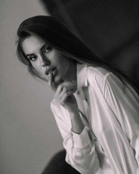 Nika — 4 / 6