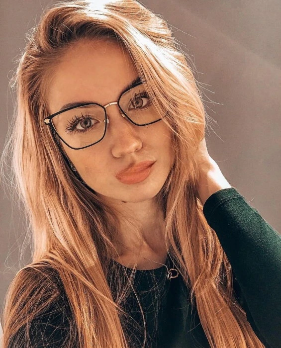 Delores, Escort, Bursa