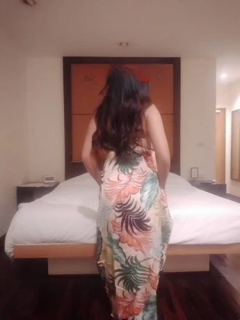 Arika Julie — 2 / 5