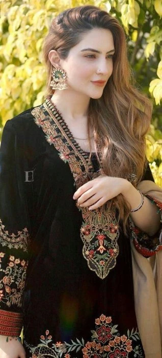 Saina, Escort, Dubai