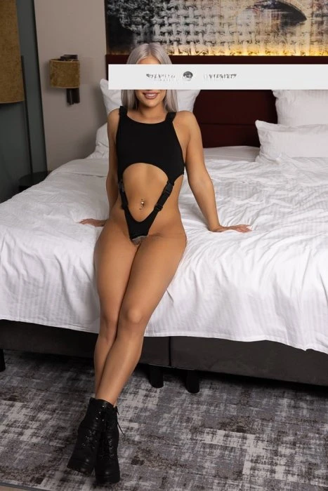 Alene Mond — 3 / 8