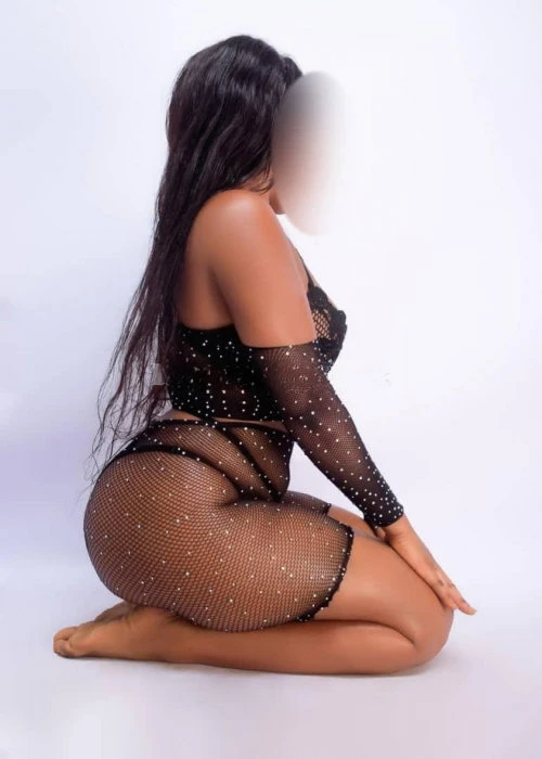 Violeta, Escort, Abidjan