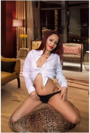 ArianaXXX — 2 / 7