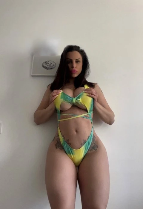 Victoria — 12 / 14