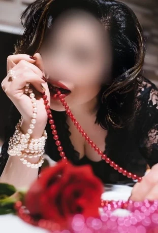 Gloria Massage — 7 / 12