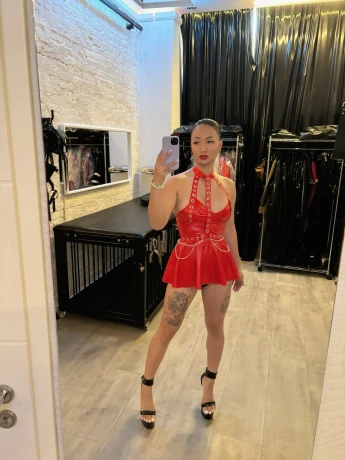 Domina_Isabelle — 4 / 8