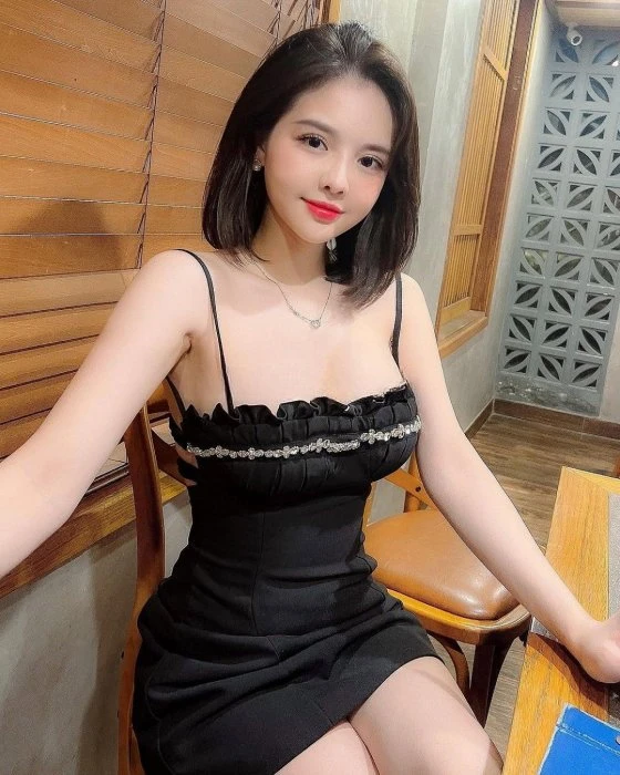 Annie — 3 / 5