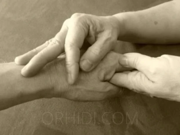 Senioren Kuschelmassagen — 1 / 8