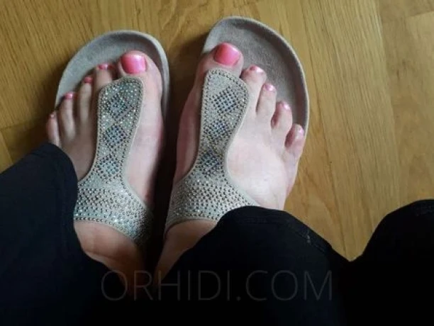 Bea Nacktfrisörin wieder da!! — 8 / 12