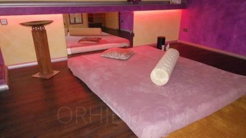 Relax Wellness Lounge — 2 / 7