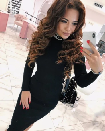 Leona Shiny — 3 / 4