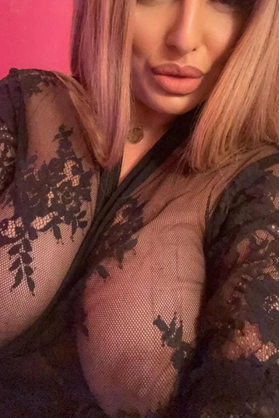 Julia999 — 2 / 3