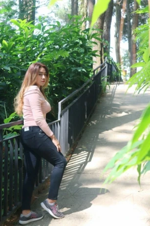 Tasya Carter — 1 / 5