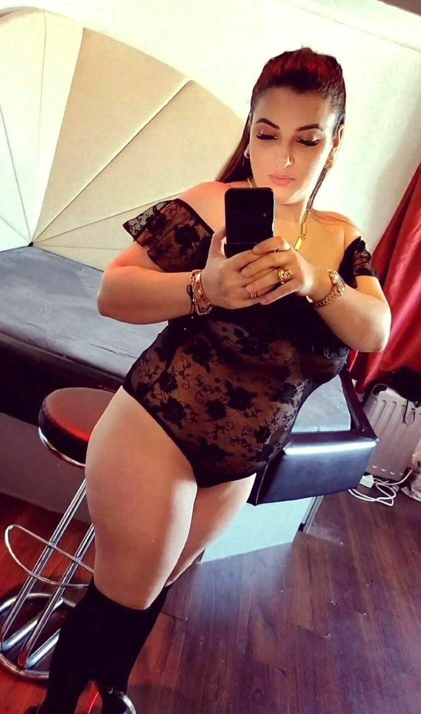 Hellena, Escort, Braunau am Inn