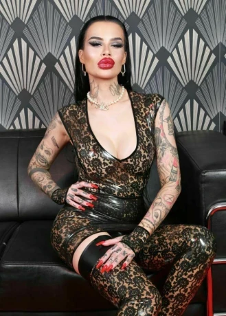 Mistress Fb — 3 / 13