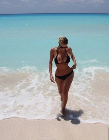 SKYLAR_MOORE — 10 / 12