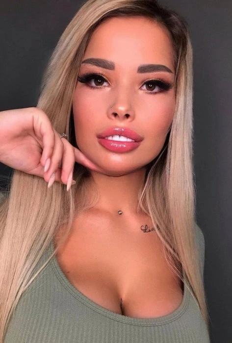 Kate — 4 / 7