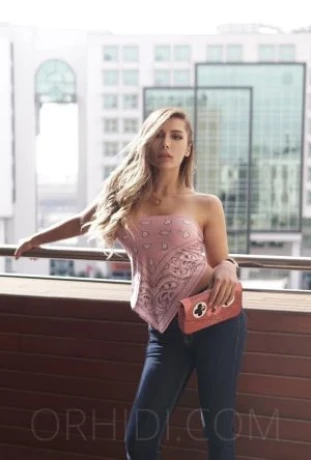 Luxry Girl Istanbul — 8 / 14