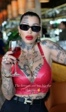 Domina Vicky — 8 / 11