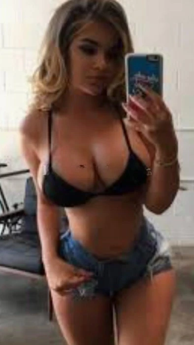 Clara VIP — 2 / 3