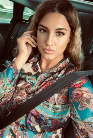 Adrianna — 2 / 11
