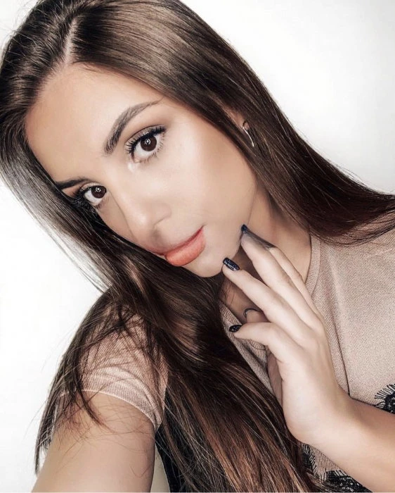 Karina, Escort, Paris