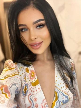 Mika Cannes — 3 / 4