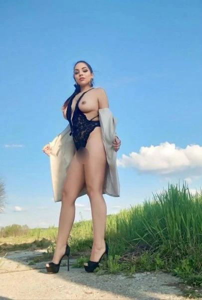 Giulia im Club Leguan — 6 / 7