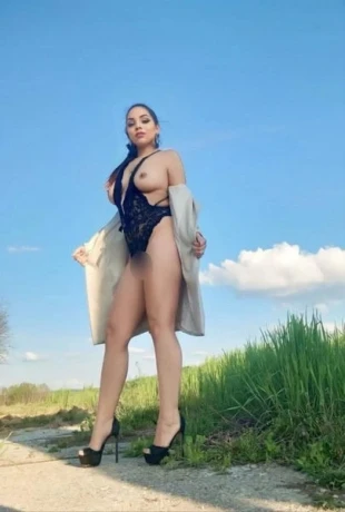 Giulia im Club Leguan — 6 / 7