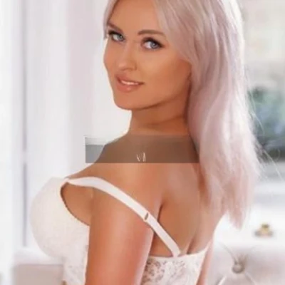 Cynthia, Escort, Leeds