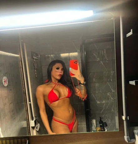 Sarah Bella — 4 / 12