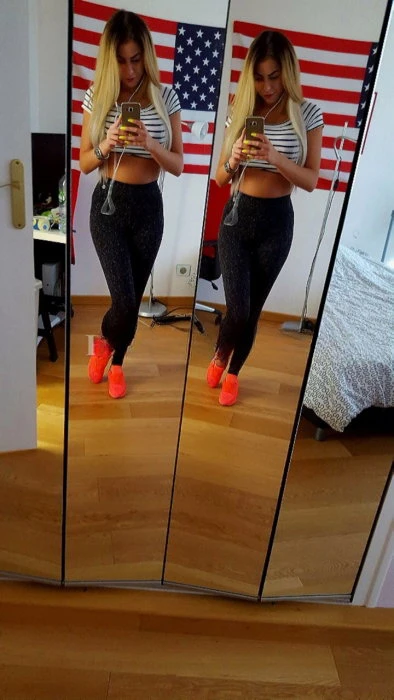Sonya — 4 / 6