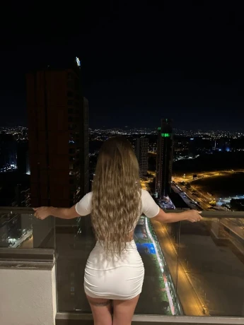 Valeria First Class — 2 / 12