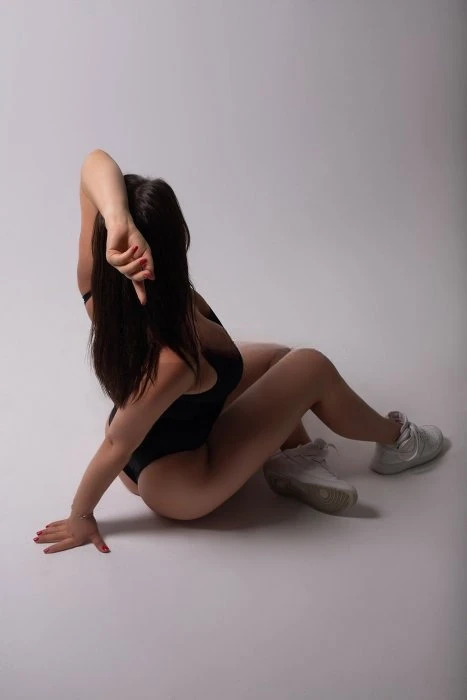 Mila — 2 / 3