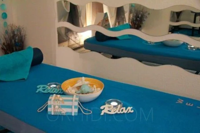 MASSAGE-WELTEN — 4 / 12