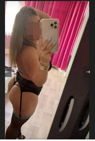 Giulia Neu In Der Stadt — 3 / 5