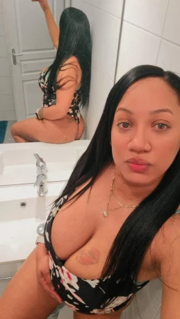 Sofia Latina Caliente Neu In Deiner Stadt — 2 / 5