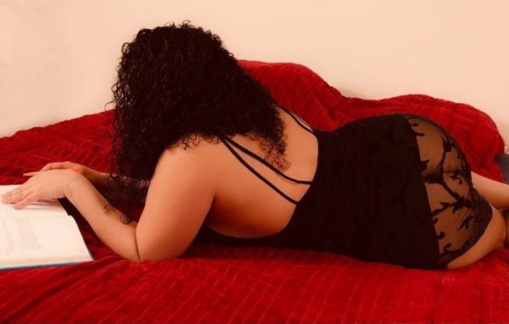 Gabriela Furacao — 1 / 6