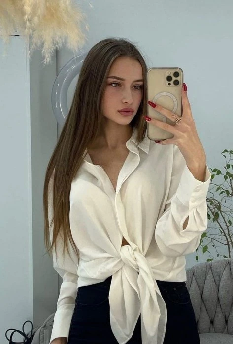 Milena — 2 / 6