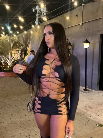 Anna Julia — 3 / 10