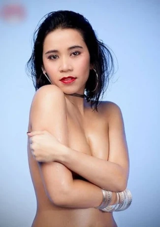 Me — 2 / 3