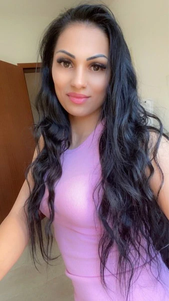 Nati, Escort, Rostock