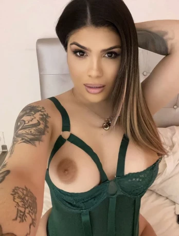 Nicole Arantes — 2 / 12