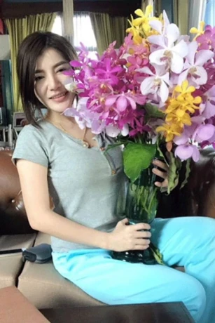 Naughty Rabbit — 1 / 3