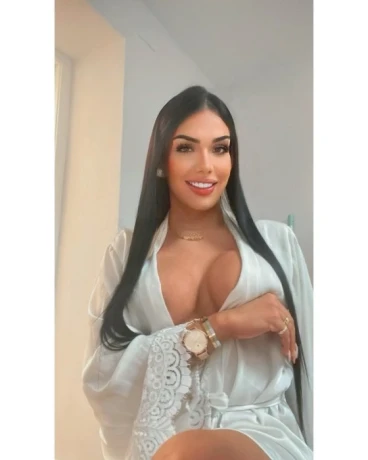 Alejandra — 3 / 13