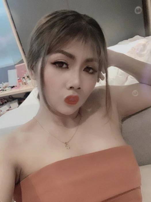 Hana — 2 / 4
