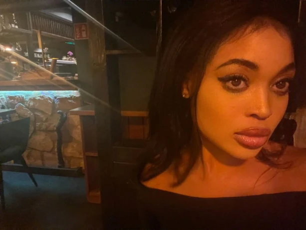 LovelyJulia - Nur auf Whatsapp erreichbar! — 3 / 4