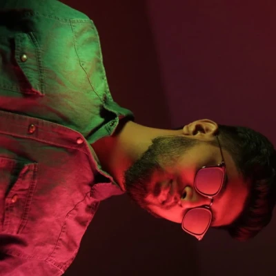 Faris, Escort, Mesaieed