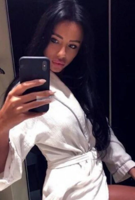Melena, Escort, Munich